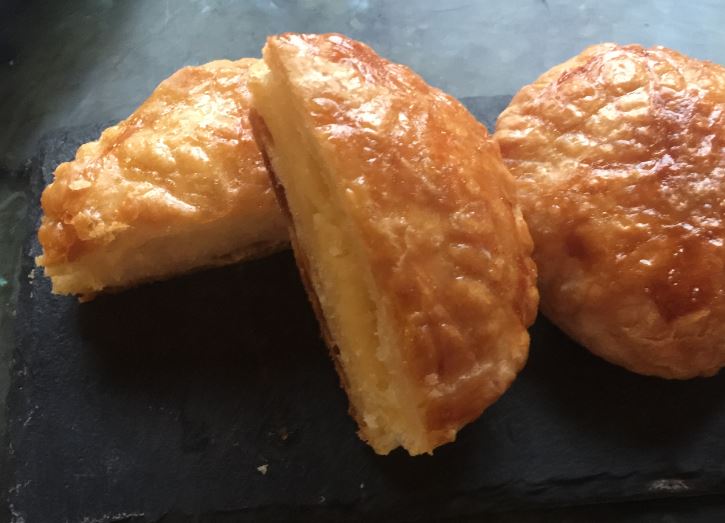 http://www.veroniqueetlachouquetterie.fr/wp-content/uploads/2018/01/bbgalette2.jpg