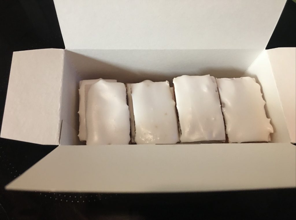 https://www.veroniqueetlachouquetterie.fr/wp-content/uploads/2023/11/Les-carres-de-troyes10-1024x762.jpg