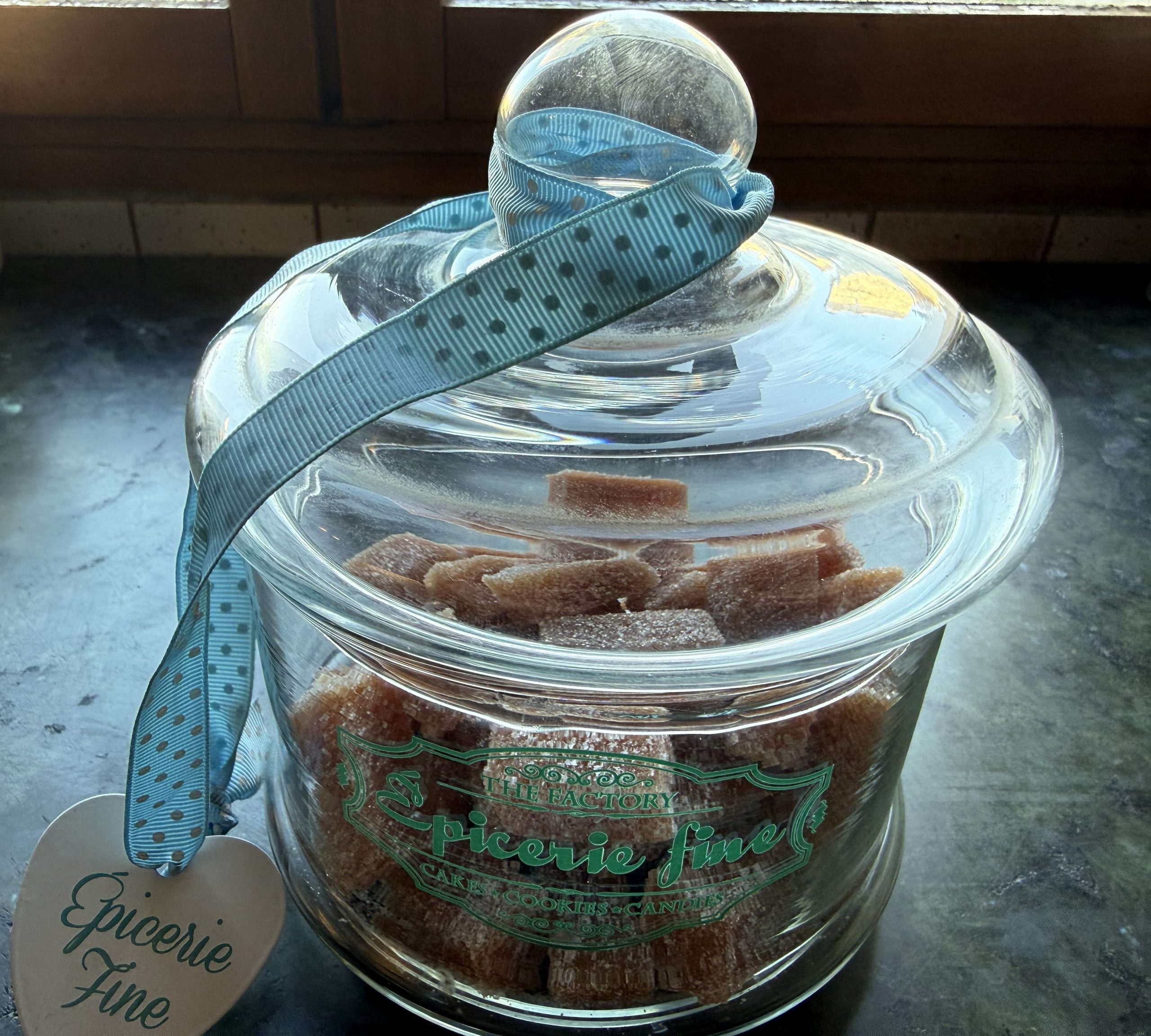 https://www.veroniqueetlachouquetterie.fr/wp-content/uploads/2025/10/patedecoing05-scaled.jpg