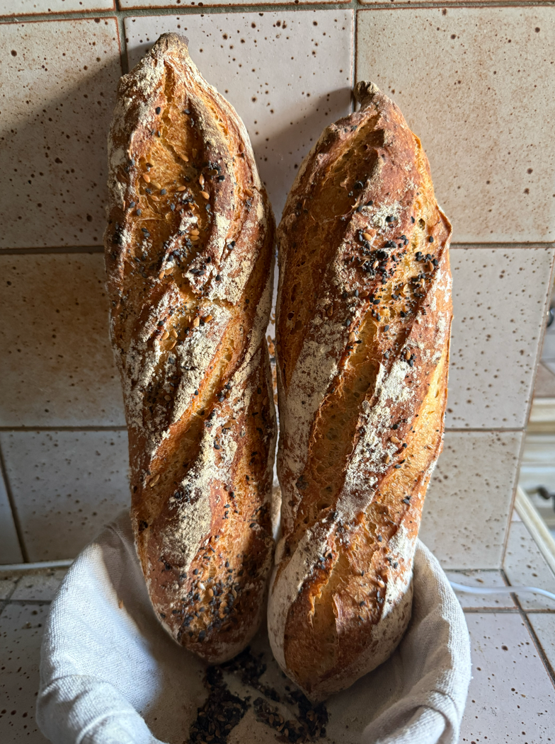 https://www.veroniqueetlachouquetterie.fr/wp-content/uploads/2026/09/2emeFournee01.png